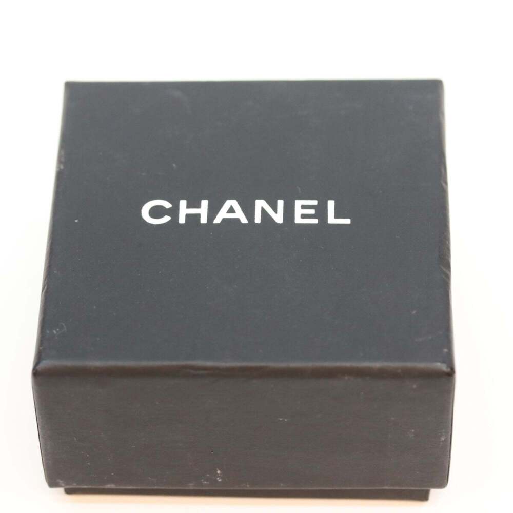 CHANEL Pink Pearl Logo Earrings - Picture 7 of 7